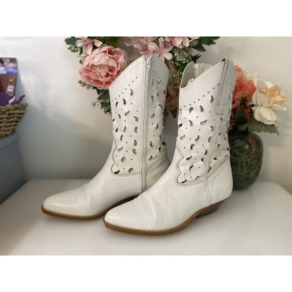 B.L.T. Santa Barbara Perforated Leather Western Boots Made in Spain Size 6 White - Picture 10 of 16